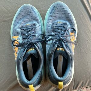 Mens like new Hoka Biondi.